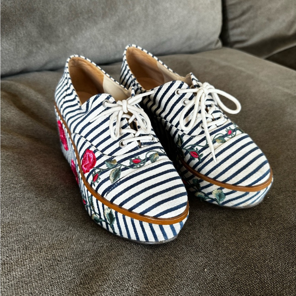 Schutz white/navy platform striped rose sneakers